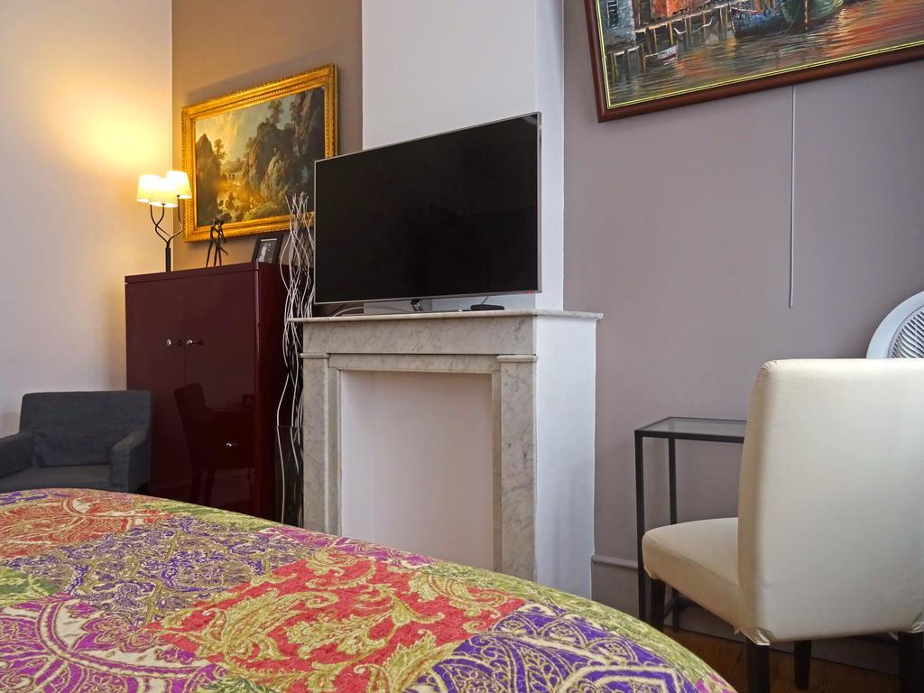 Chambres Et Table D'Hotes La Belle Lensoise Esterno foto
